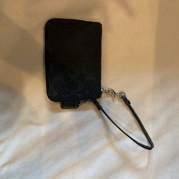 Wristlet - Picture 2 of 3